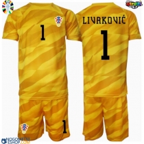 Otroški Nogometni dresi Hrvaška Dominik Livakovic #1 Vratar Domači EP 2024 Kratek Rokav (+ Kratke hlače)